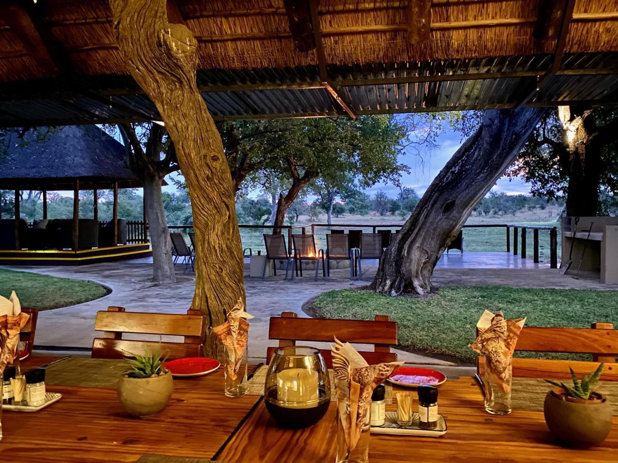 Senalala Safari Lodge Klaserie Private Nature Reserve Eksteriør billede