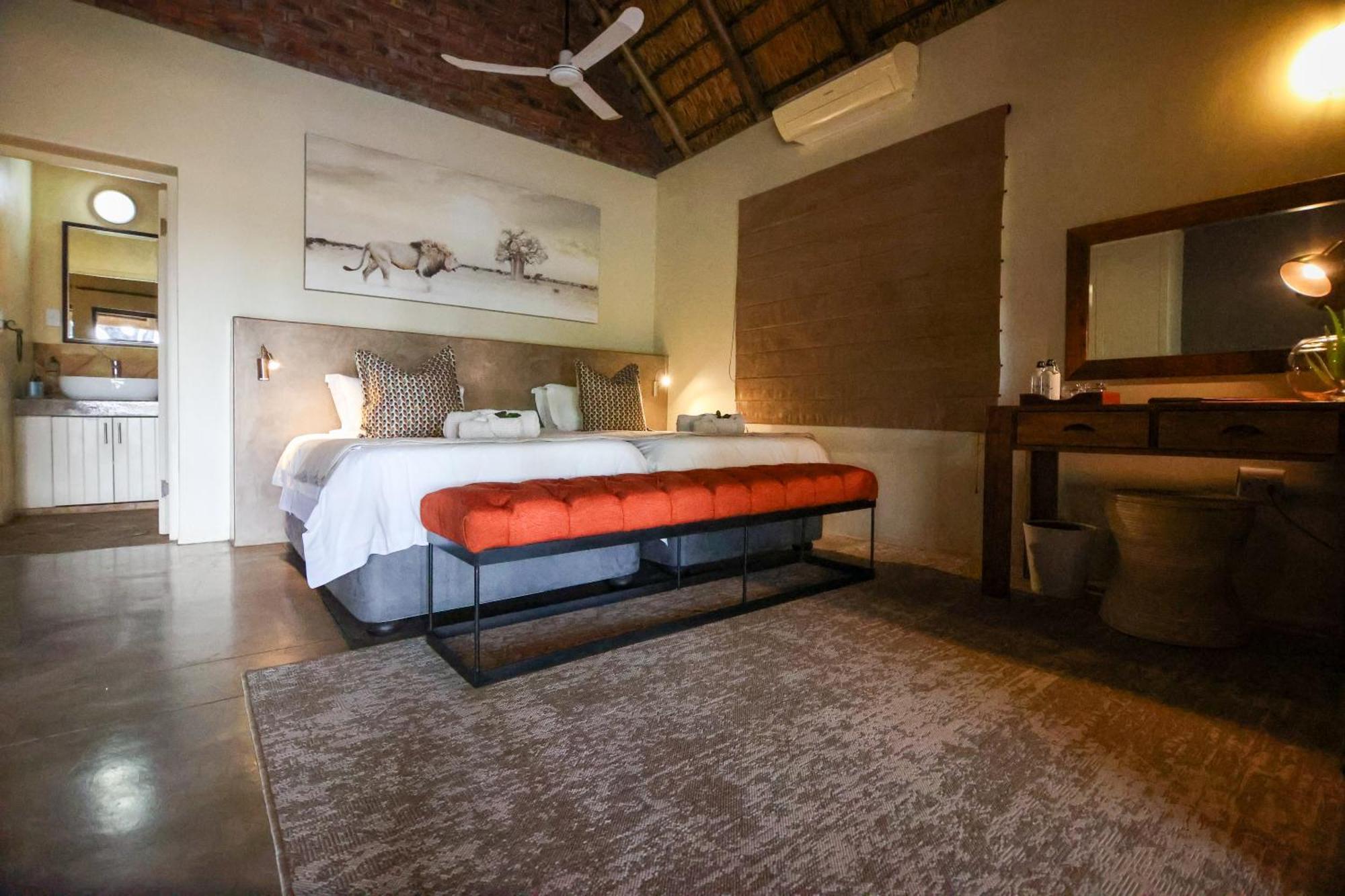 Senalala Safari Lodge Klaserie Private Nature Reserve Eksteriør billede